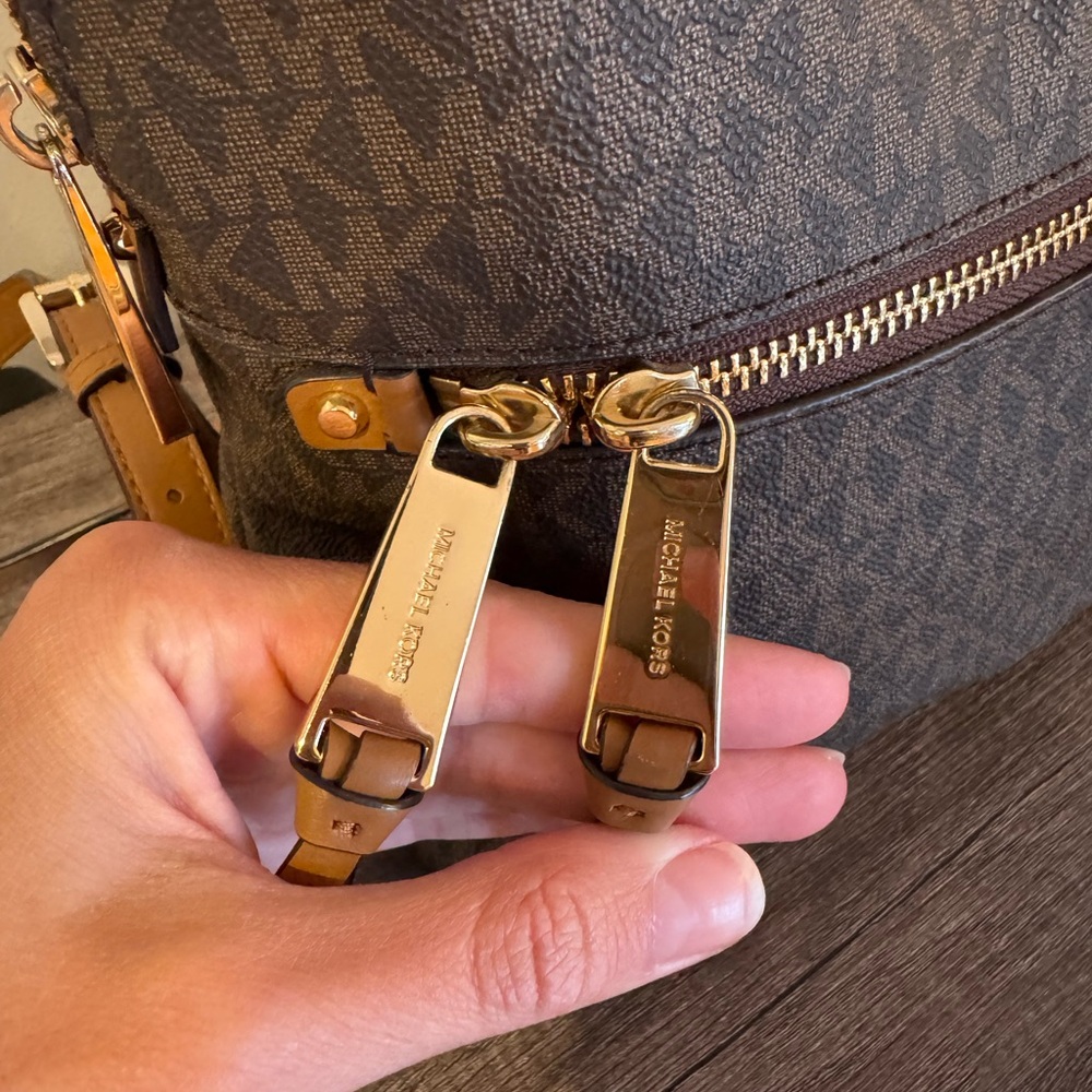 Michael Kors Signature Rhea Medium Slim Backpack - Picture 4 of 10